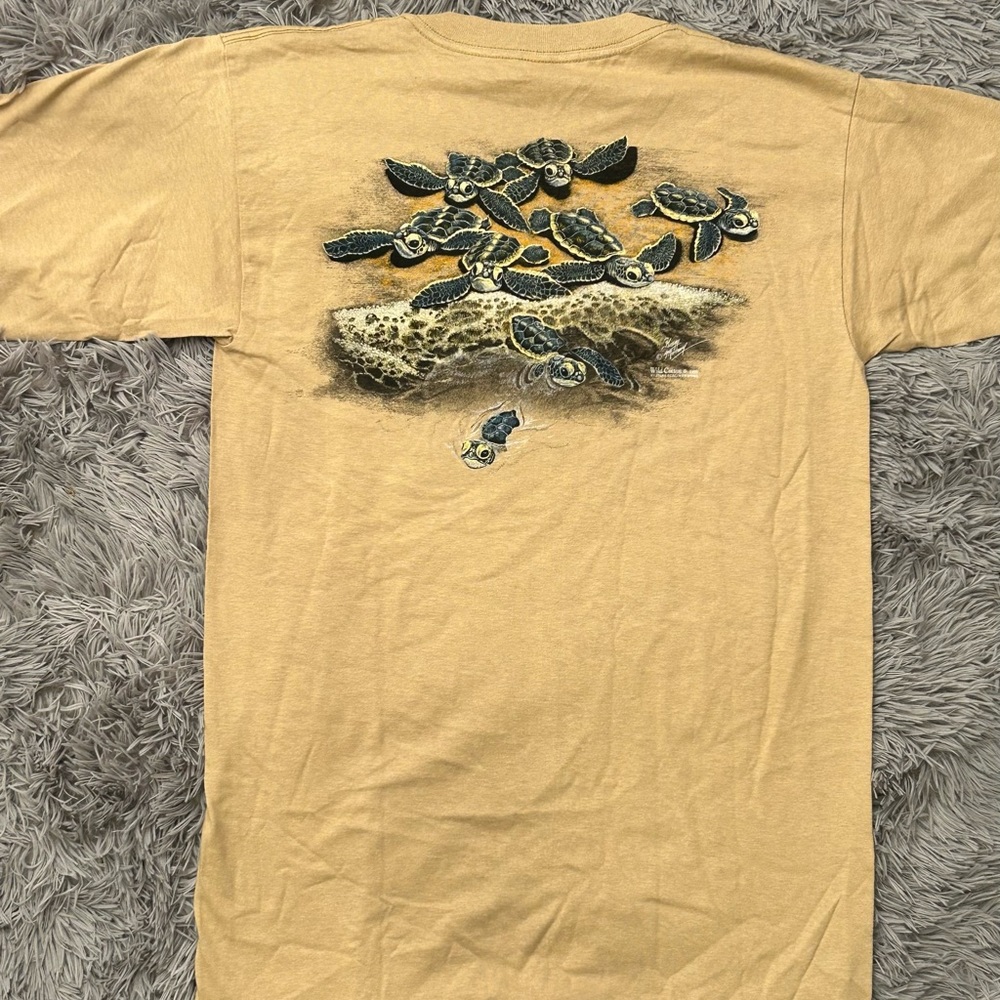 New deadstock 90s Nature animal Made in USA single stitch sea turtles T-shirt